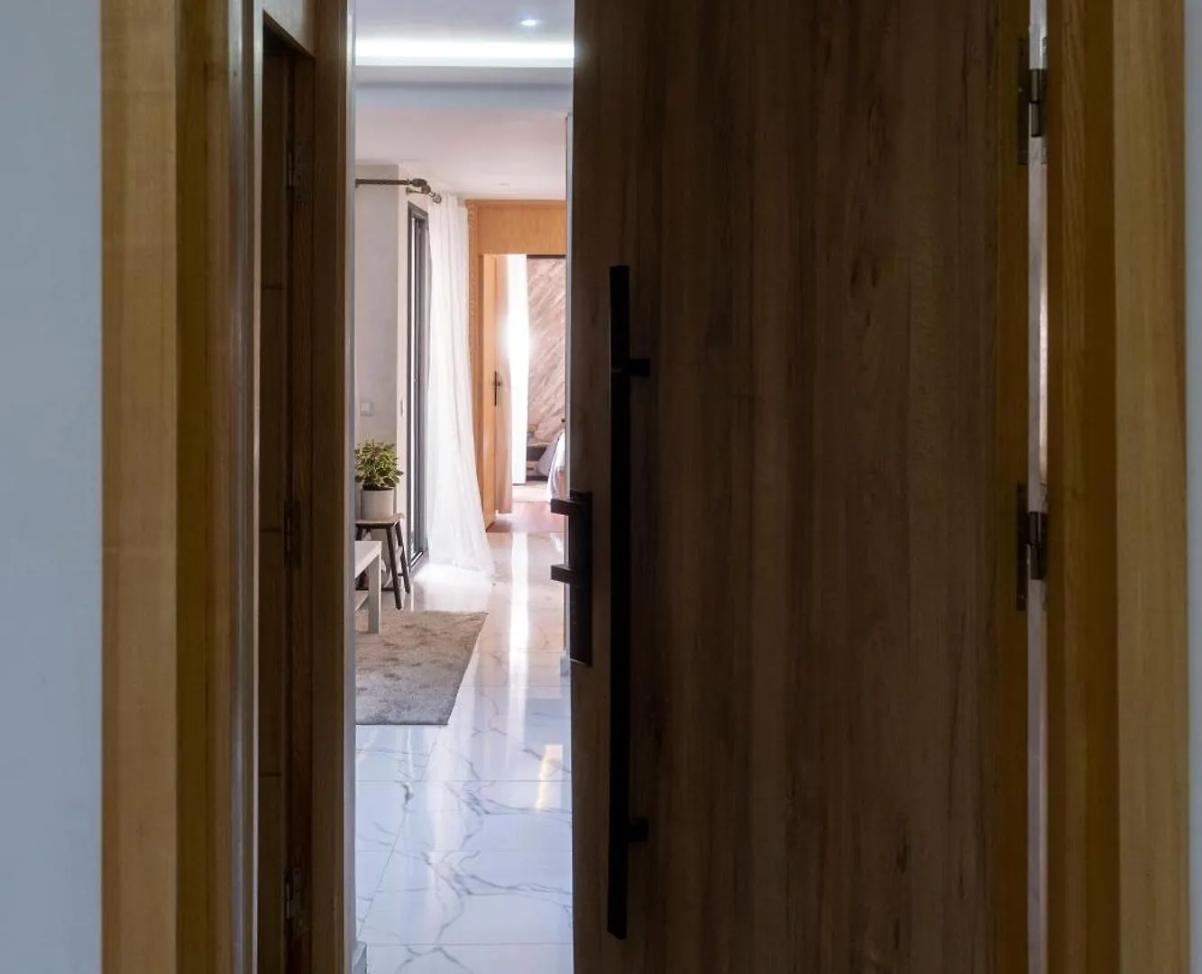 Elegant And Modern Apartment 10 Min From Center Of Καζαμπλάνκα