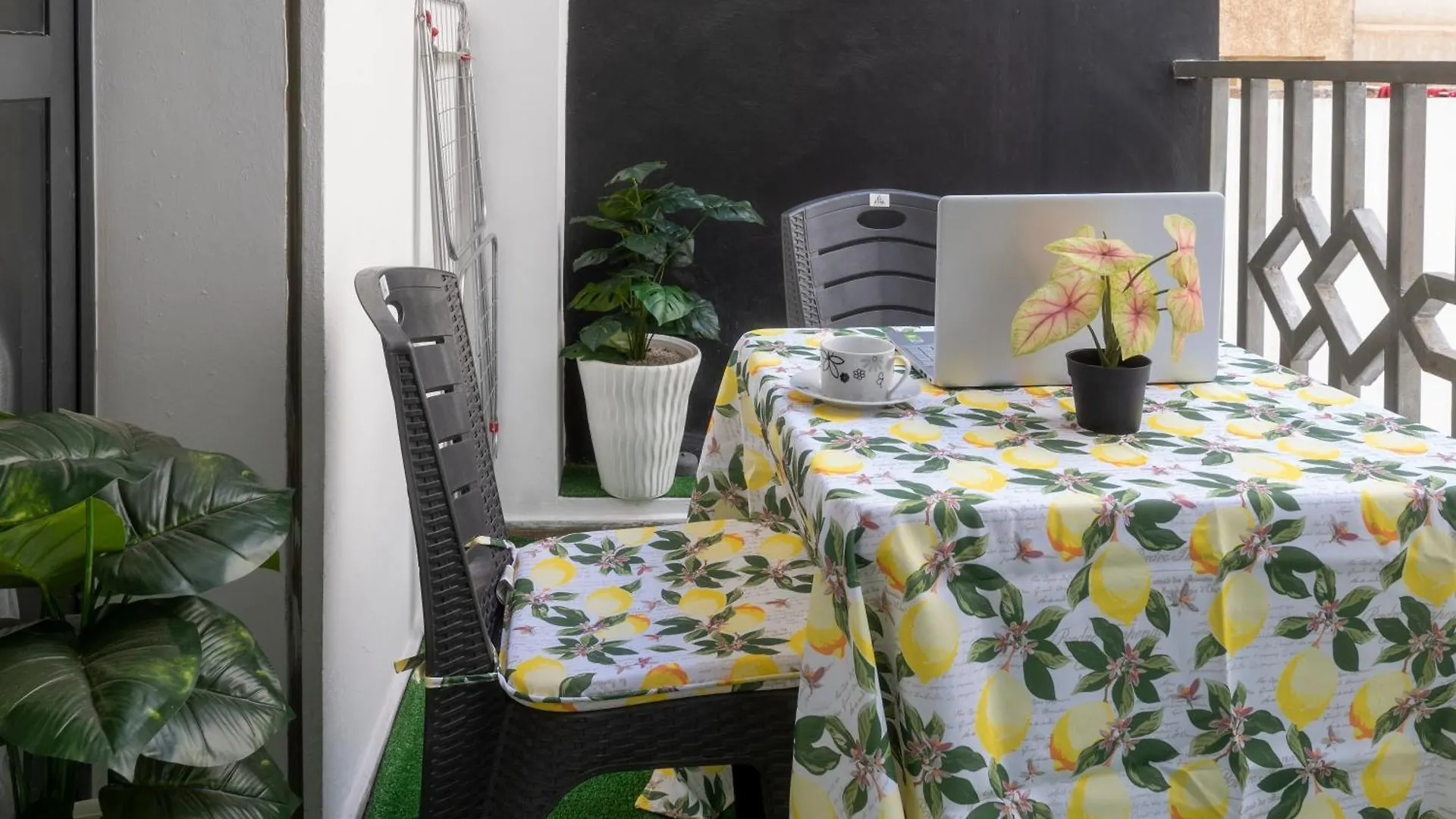 Elegant And Modern Apartment 10 Min From Center Of Καζαμπλάνκα